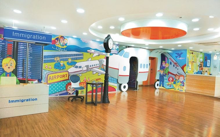 Airport Immigration · 공항 이미그레이션